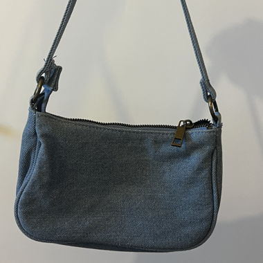 Petite sacoche d'épaule bleue en tissu