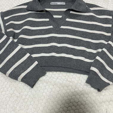 Maglione cropped a righe