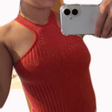 Body rouge gainant 