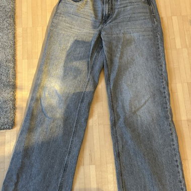 Stradivarius Damen Jeans grau Grösse 40
