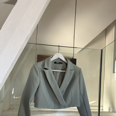Cropped Blazer