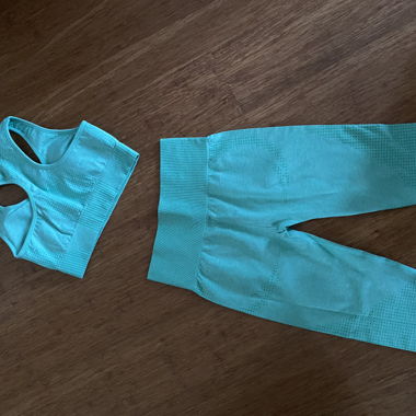 light green / neon peachy passion set
