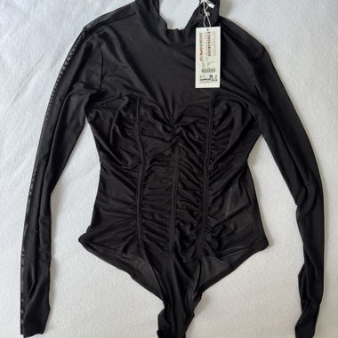 Body noir transparent à manches longues