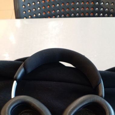 Bangolufsen beoplay h100