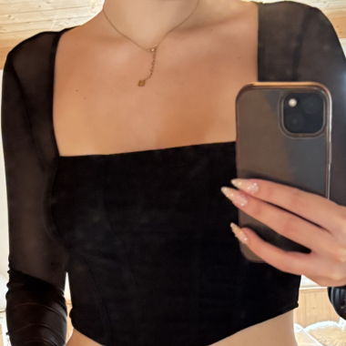 Top manica lunga scollo quadrato
