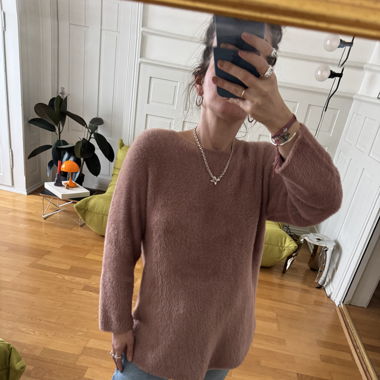 Minimalistic beige sweater