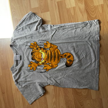 Garfield Graphic T-Shirt