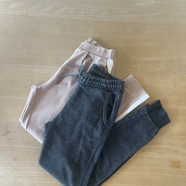 Lot de 2 trainings (rose pâle & gris)
