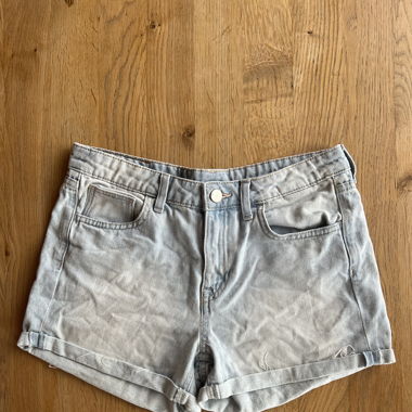 kurze Regular-Waist Hosen
