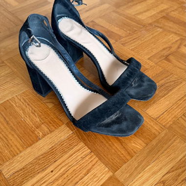 Black block-heel sandals