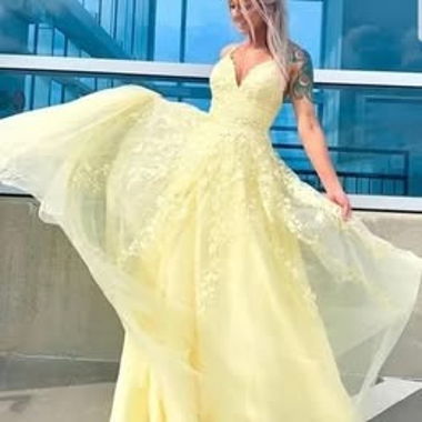 Yellow Tulle Evening Dress / Ball Gown