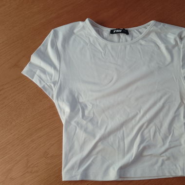 Bauch freies weisses shirt