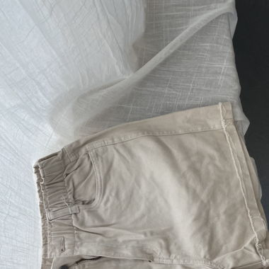 Short beige