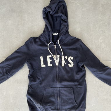 Levi’s sweatshirt with zip