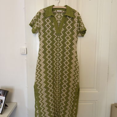 Sandro Häkelkleid grün mit Unterkleid