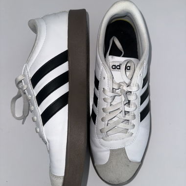 Baskets Adidas blanc/noir
