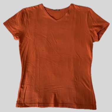 T-shirt oranges