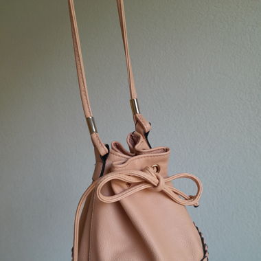 runde Tasche lachsfarben rosa