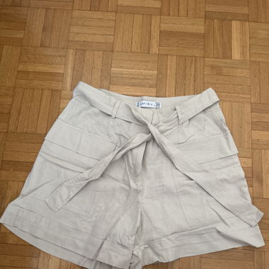 short beige