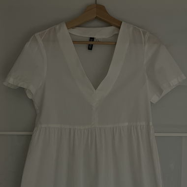weisses Kleid