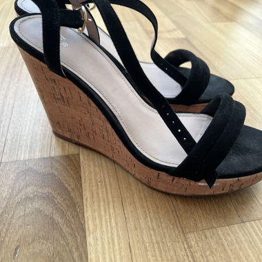 Elegante Keilsandaletten Wedges schwarz, Gr.39