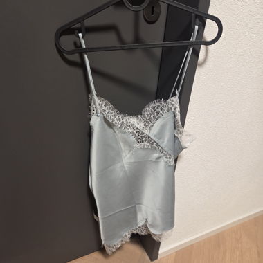 Spitzensatin Top