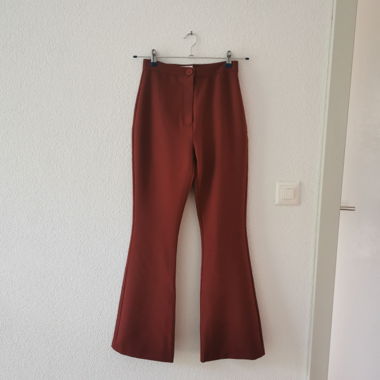 ochre coloured pants