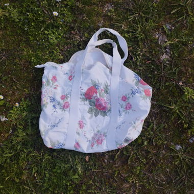 White Cottagecore Flower Bag