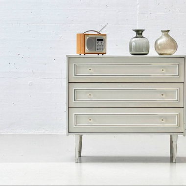 Beautiful Vintage White Chest of Drawers with Foldable Drawers