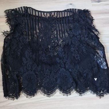 Haut en dentelle
