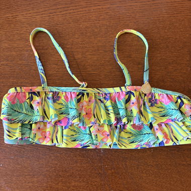 Floral bikini top for kids (three years)