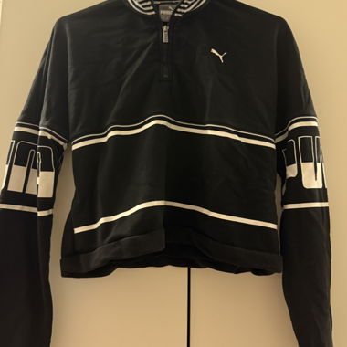 Cropped Puma sweater
