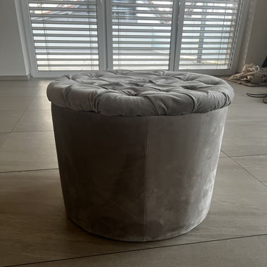 Hocker mit Stauraum