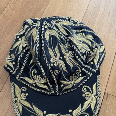 Chapeau Ala Versace