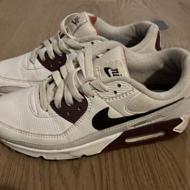 Nike Air Sneakers weiss-bordeaux, 39
