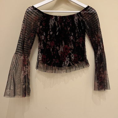 Top en tulle fleuri