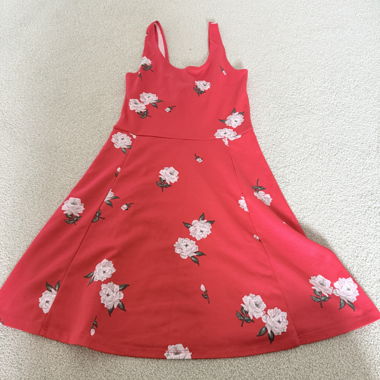 Robe fleurie rouge