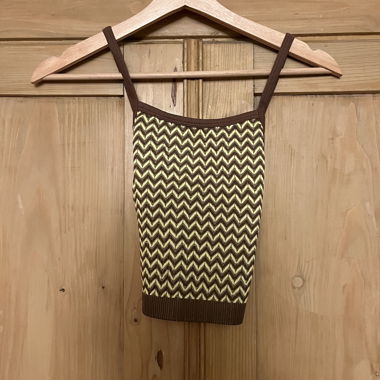 patterned top