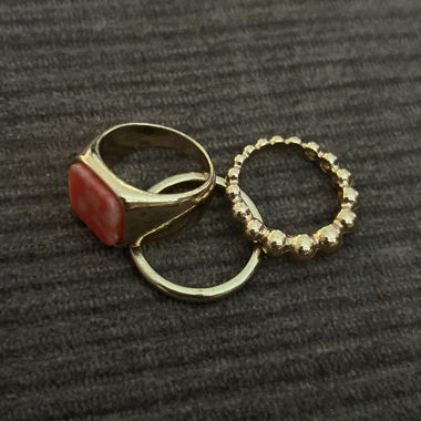 Set of gold coloured rings