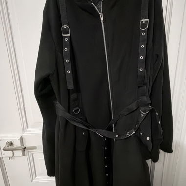 Heartless-Harness-Fleece-Mantel