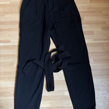 Pantaloni neri con pinces XS/30