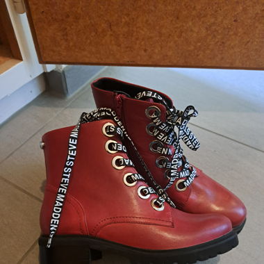Steve Madden Boots