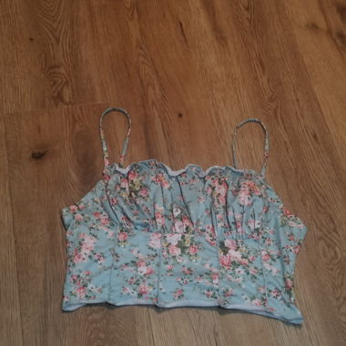 2x Top corto floreale SHEIN