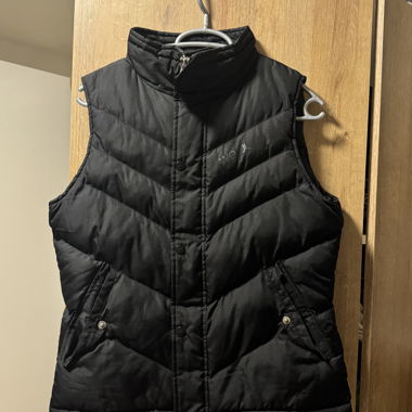 Veste sans manches matelassée noire