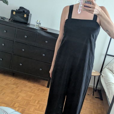 Uniqlo black linen jumpsuit