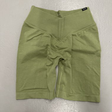 Short sportivi verdi