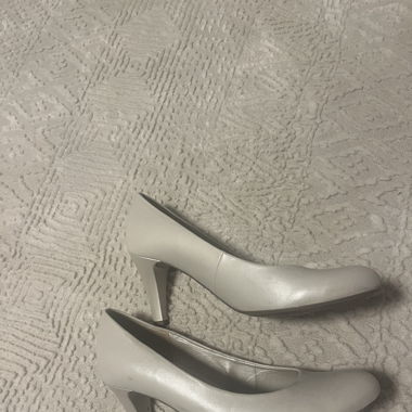 cremefarbene Highheels Gabor 37
