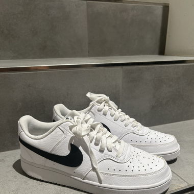 Weisse Nike Schuhe