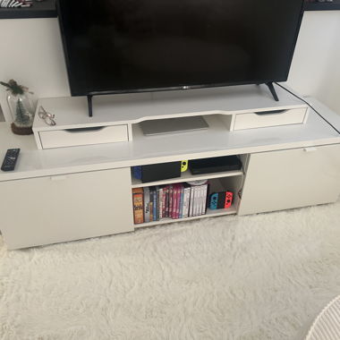White TV media board