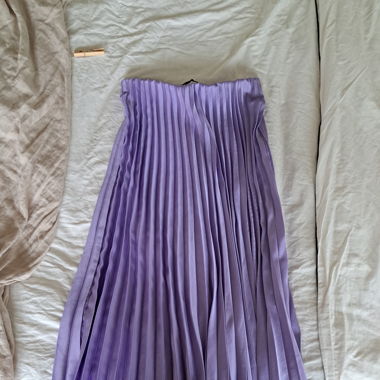 Pleated skirt